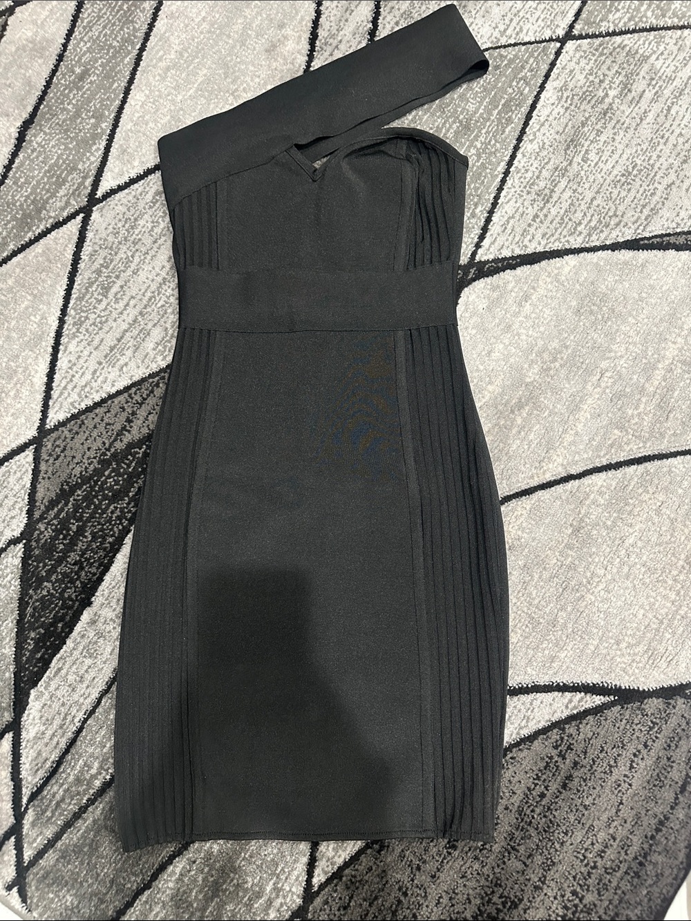 Missguided Black One-Shoulder Bodycon Dress